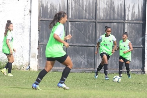 Futebol Feminino: Ceará continua preparação para o jogo contra o Cruzeiro