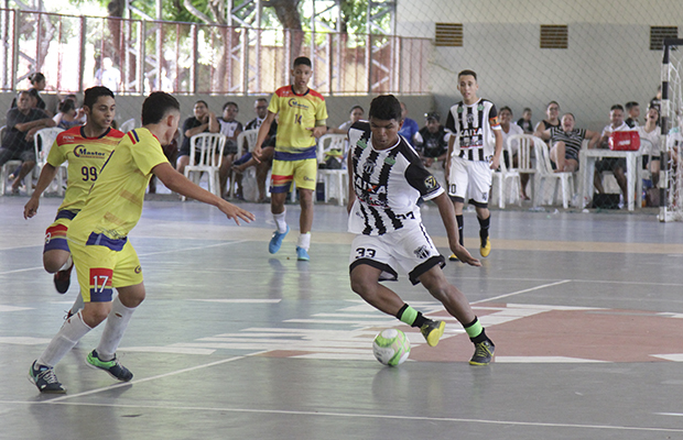 Base de futsal do Ceará participa de campeonato regional