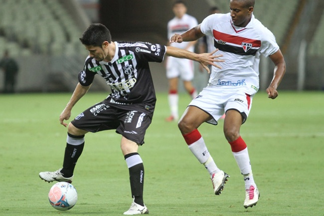 Em clássico disputado, Magno Alves marca o gol da vitória do Ceará