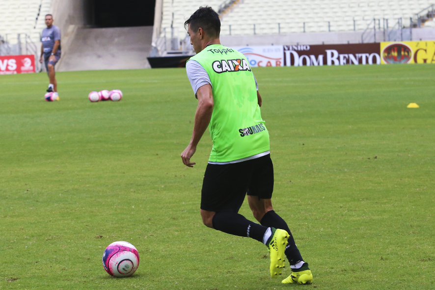 Ceará finaliza preparação com treino apronto fechado na Arena Castelão