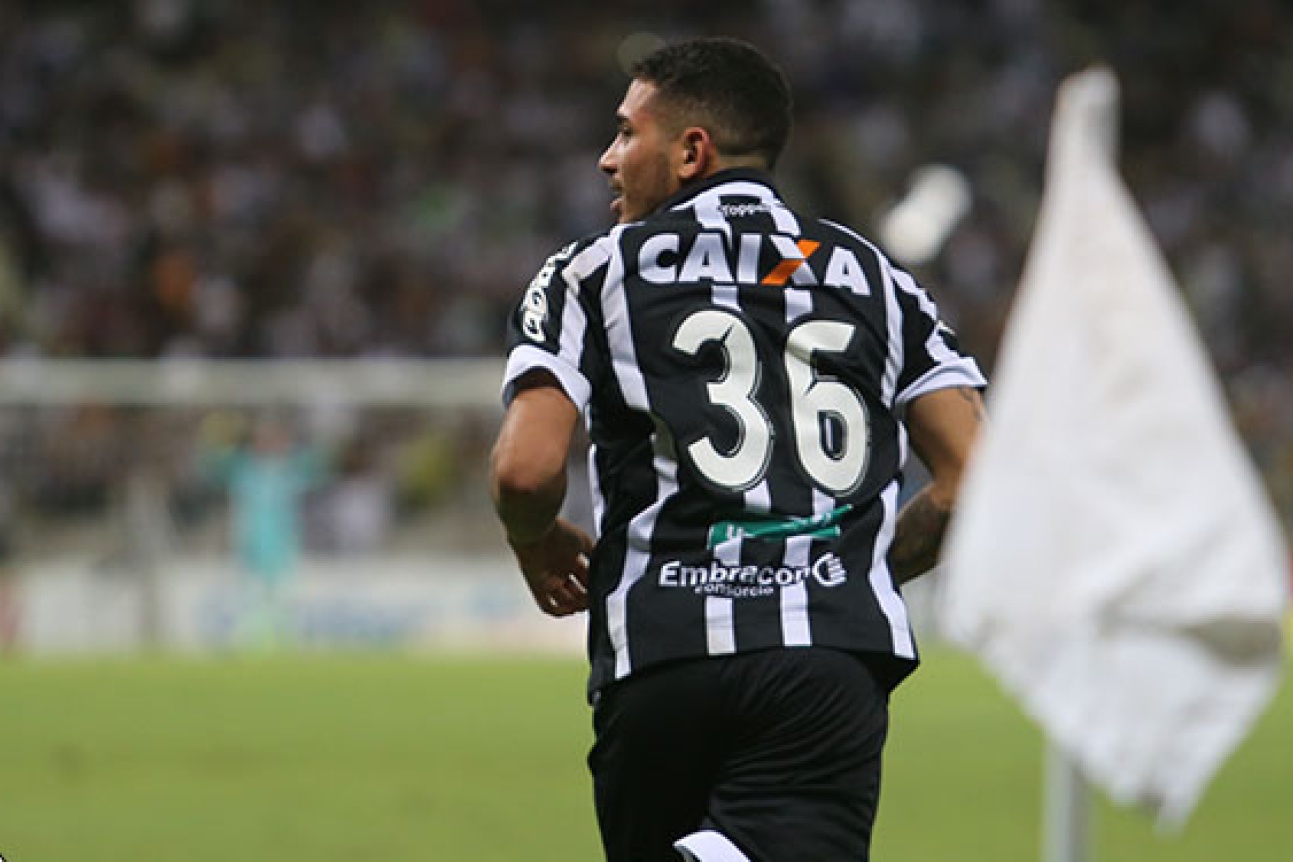 Leandro Carvalho: “Momento é de celebrar o acesso com vitória no sábado”