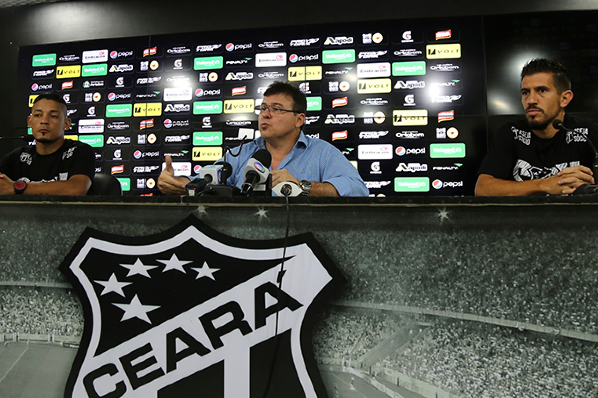 Presidente Robinson de Castro anuncia mais dois reforços para o Ceará