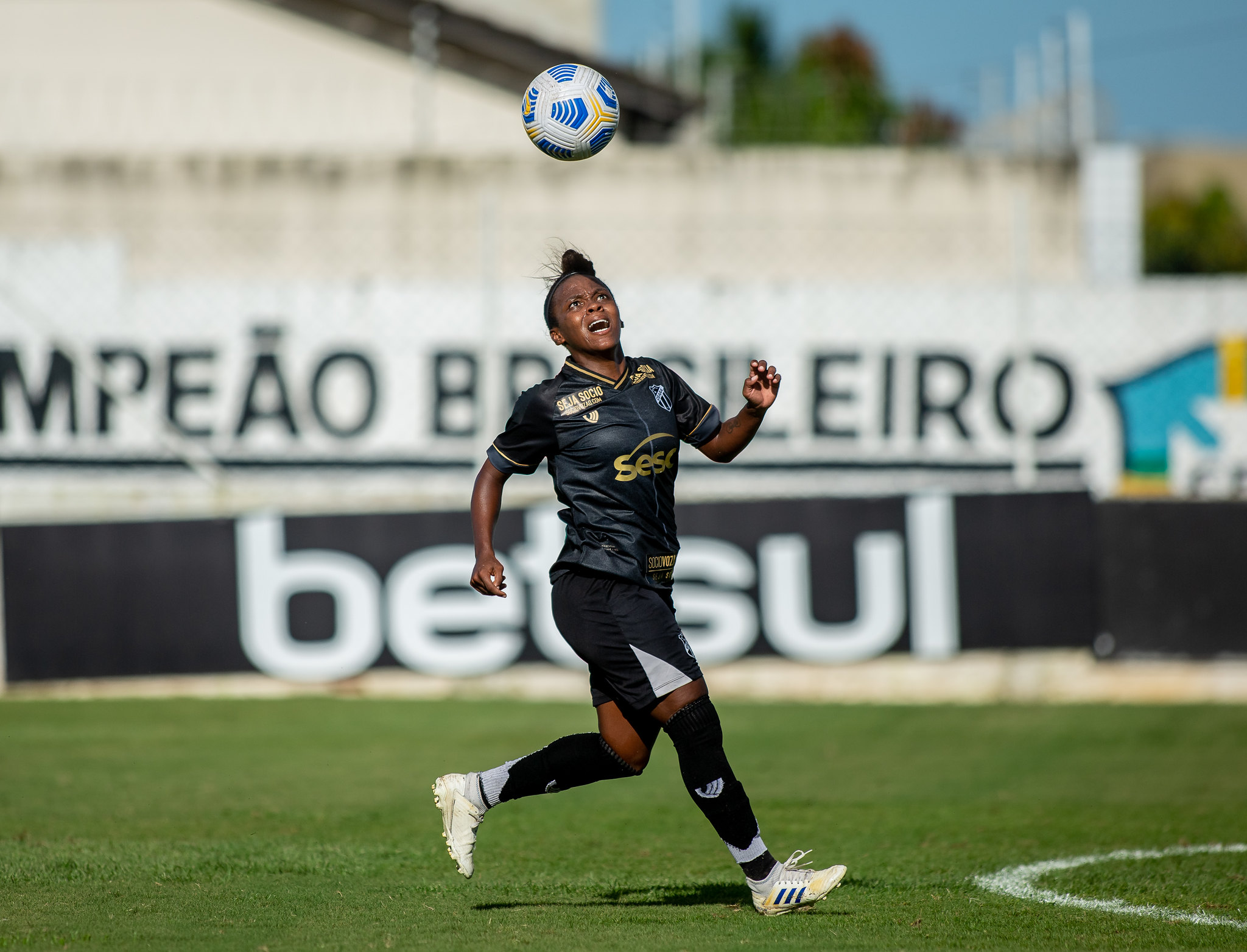 Fut.Feminino: Michele Carioca chega à marca de 16 gols com a camisa do Ceará