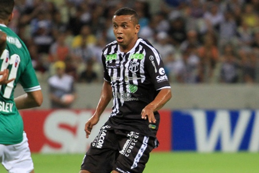 Sérgio Soares não contará com Rogerinho, contra o Joinville