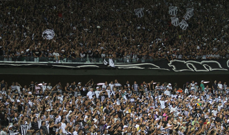 32.500 ingressos vendidos para Ceará x Palmeiras. Venda continua neste sábado
