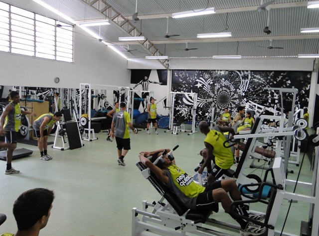 Alvinegros fazem treino de recuperação na academia do Botafogo