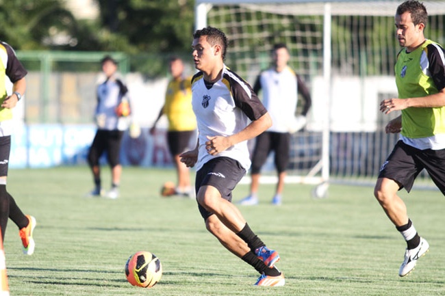 De olho no ASA, pela Copa do Brasil, Ceará se reapresentou
