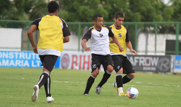 Grupo do Ceará encerrou a preparação para o jogo contra o Palmeiras