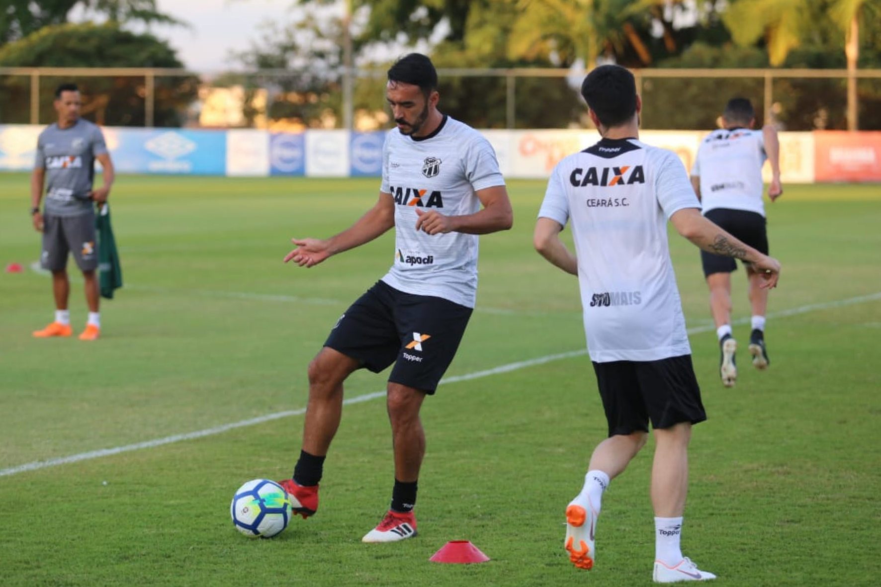 Em Belo Horizonte, Ceará encerra preparação para partida contra o Galo