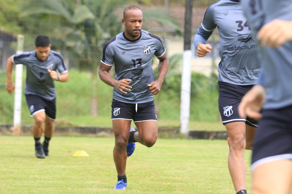 Brasileirão: Sábado do Ceará foi de treino apronto para jogo contra o Goiás