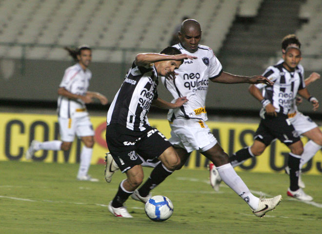 [10-11] Ceará 2 x 2 Botafogo - 17