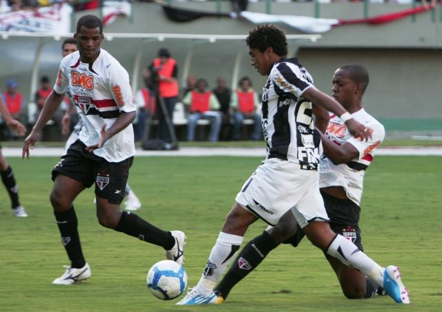 [24-10] Ceará 2 x 0 São Paulo - 27