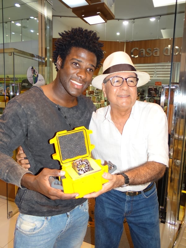 [10-04] Aliança de Ouro - Zagueiro Sandro - 15