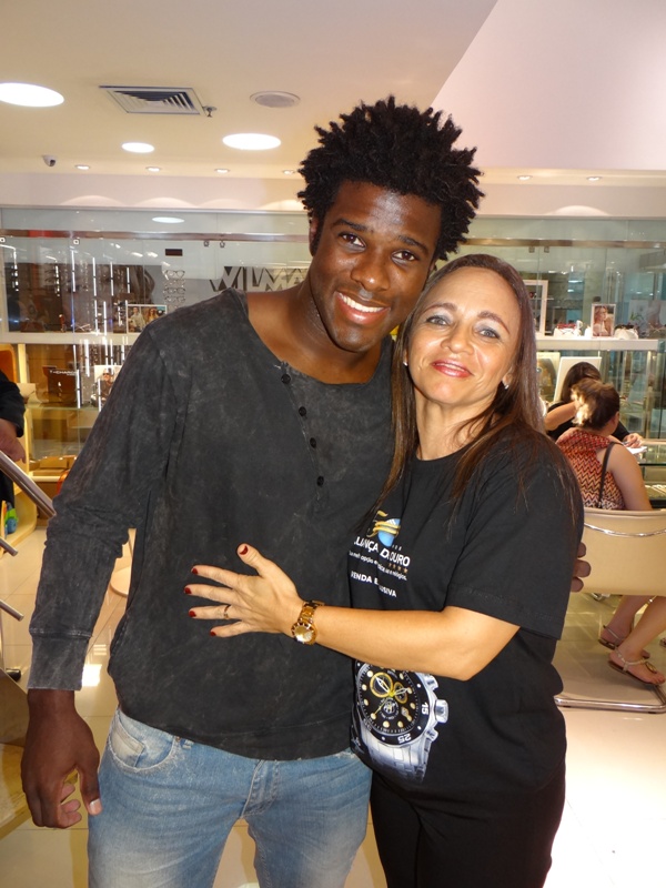 [10-04] Aliança de Ouro - Zagueiro Sandro - 16