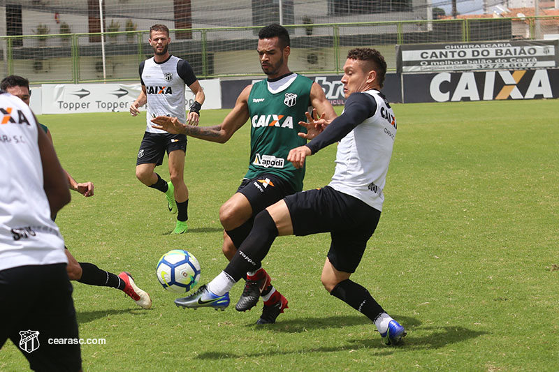 [02-05-2018] Treino Passe de Bola - 10