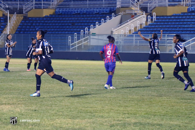 [17-11-2018] Tiradentes 2 x 2 Ceará - Feminino 01 - 21