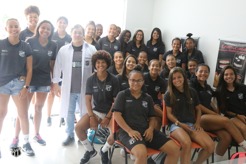 [05-04-2019] Consulta ao dentista - Futebol Feminino - 6