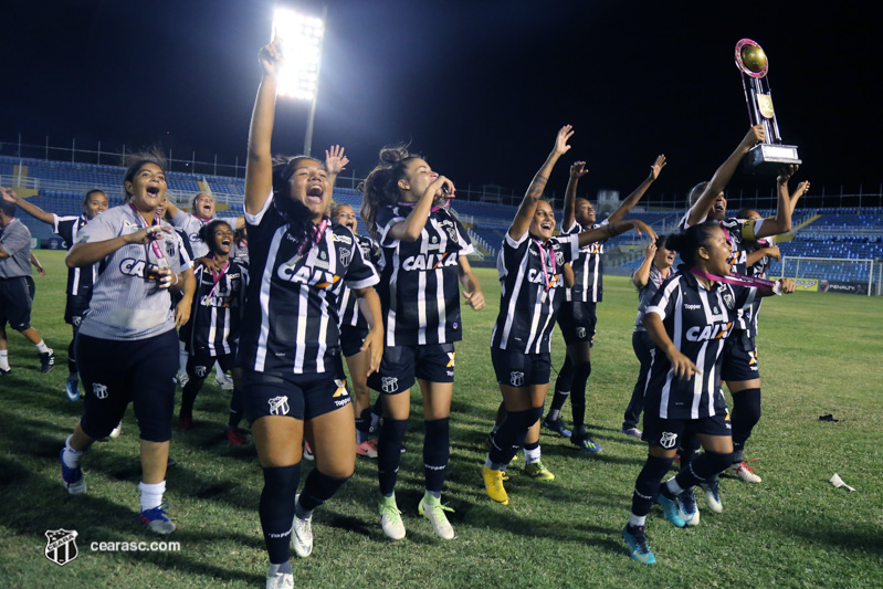 [17-11-2018] Tiradentes 2 x 2 Ceará - Feminino 02 - 34