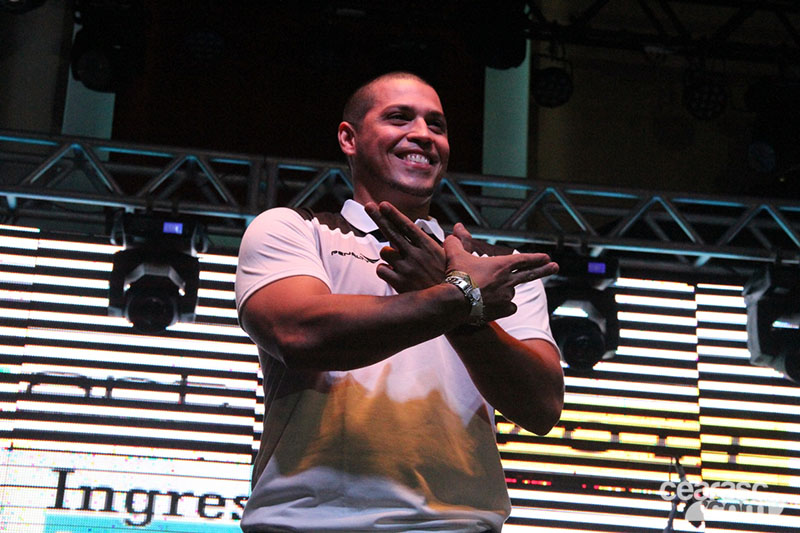 [26-02] Lançamento dos uniformes 2015 - Desfile - 2