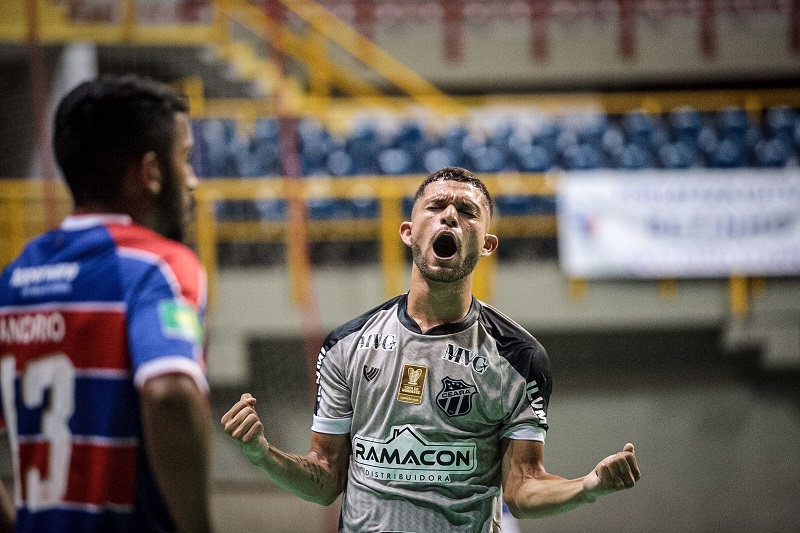 Futsal: Ceará goleia o rival e assume a liderança de seu grupo no Campeonato Cearense