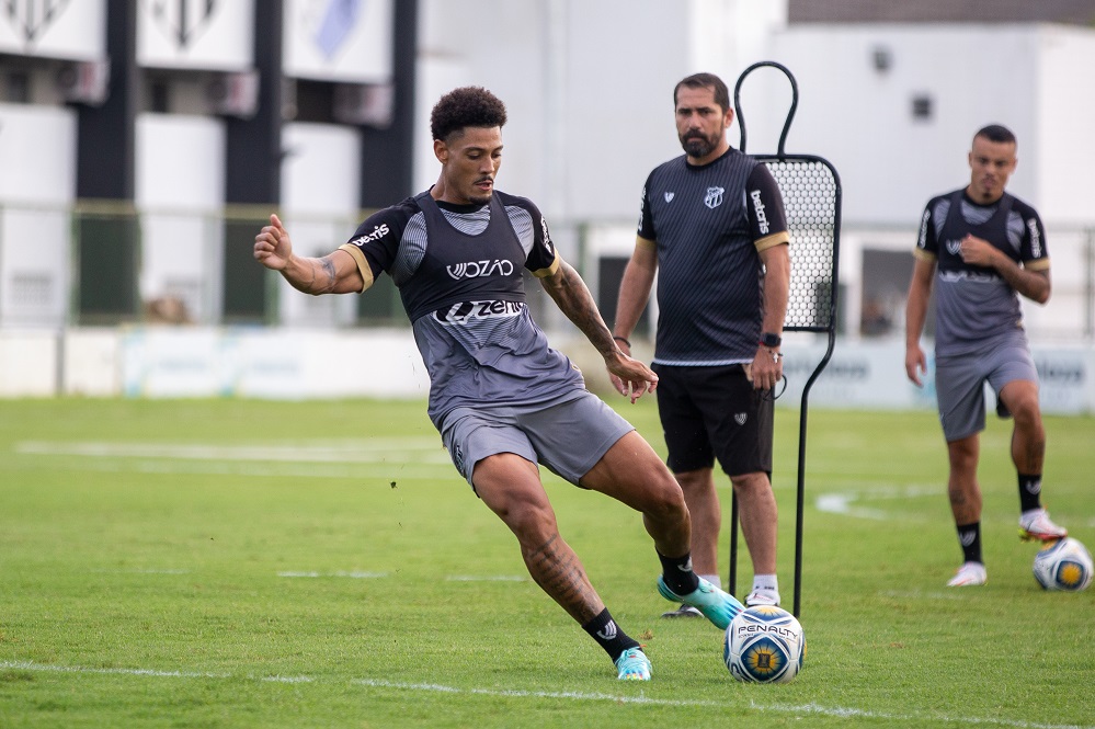 Sob o comando de Gustavo Morínigo, Ceará fecha a preparação para o jogo contra o Pacajus