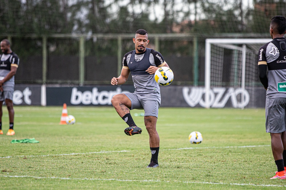 Elenco alvinegro tem reapresentação marcada pra tarde desta terça-feira (16)