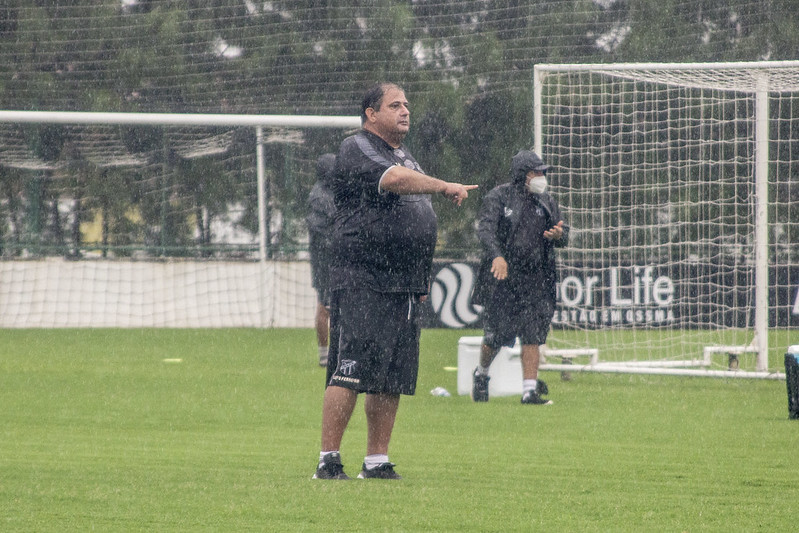 Na semana do sorteio da fase de grupos, Guto Ferreira comenta sobre expectativas para a Copa Sul-americana