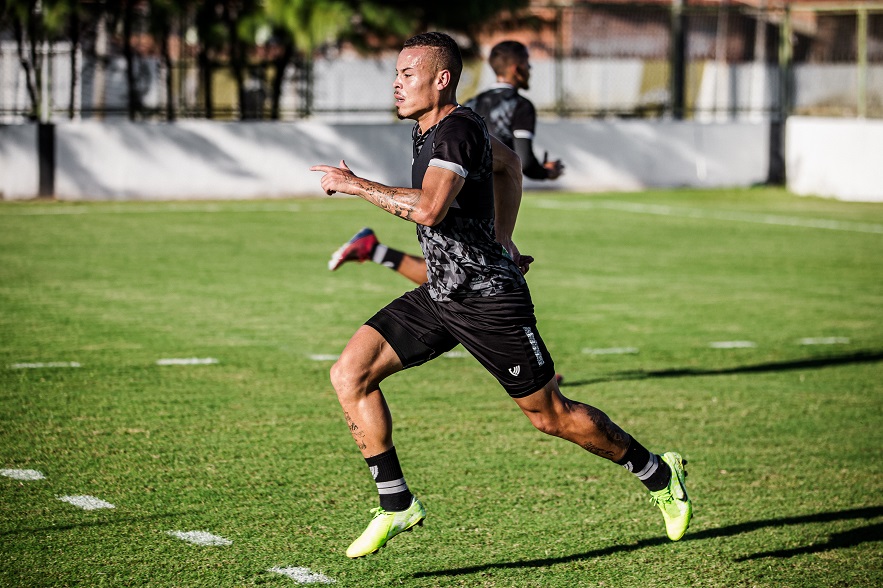 Ceará se reapresenta visando o confronto contra o Athletico, no próximo sábado