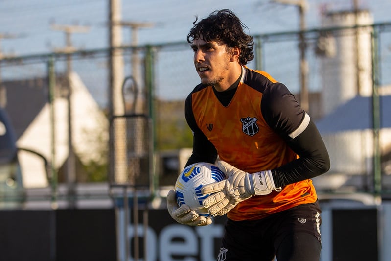 Quinta-feira de treino marca as atividades do Vovô na preparação para Clássico-Rei