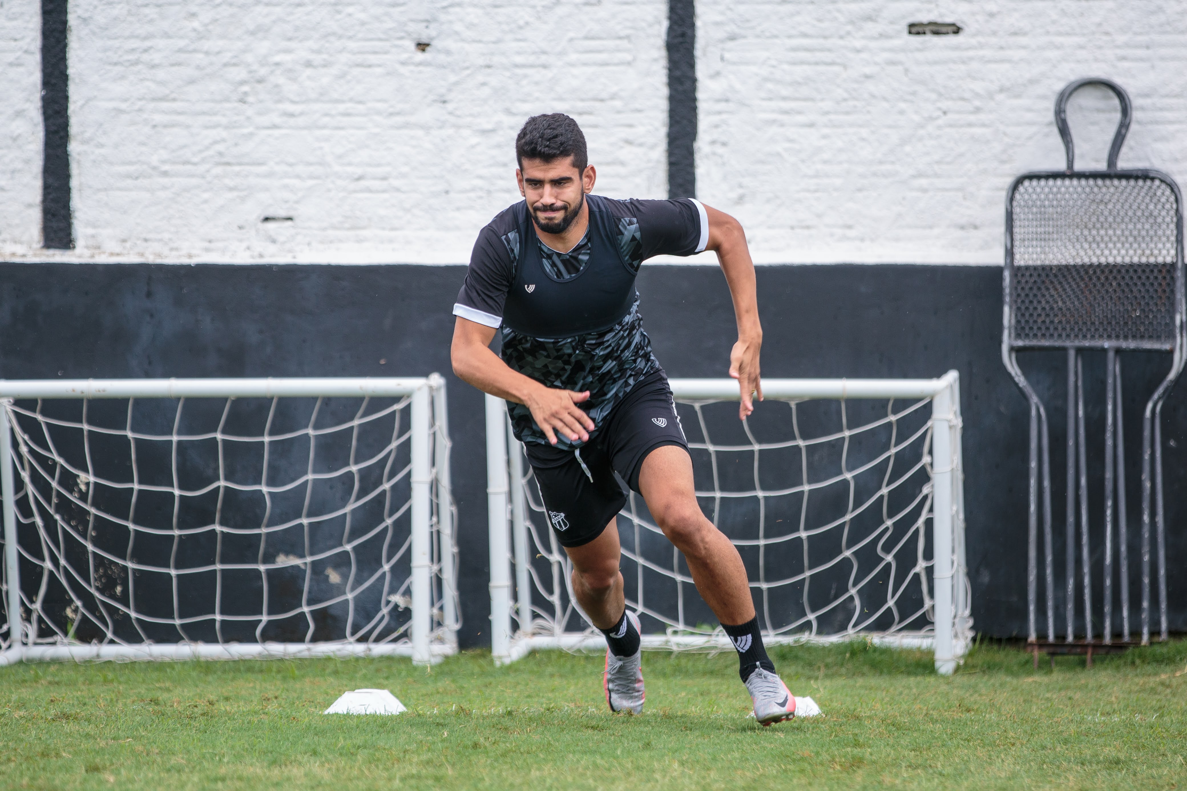 Antes do primeiro confronto no ano, Ceará realiza penúltimo treino em solo cearense