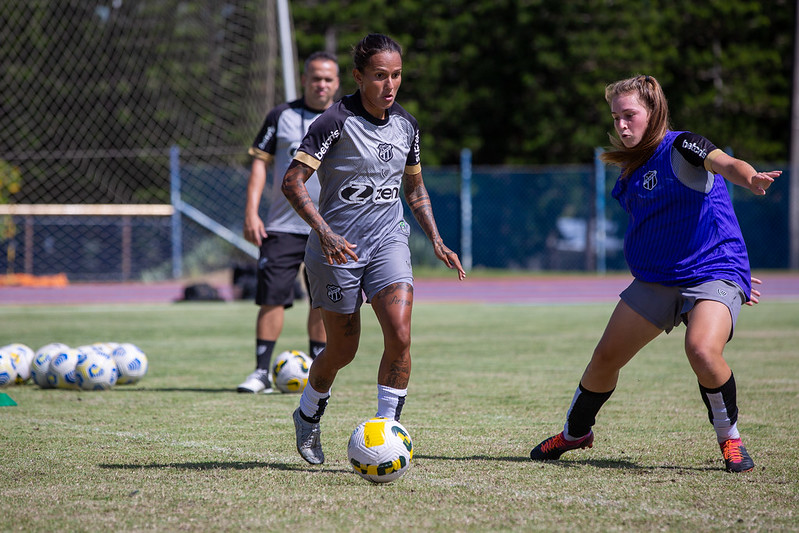 Fut. Feminino: No dia da viagem para o Amazonas, elenco alvinegro faz último trabalho em terras cearenses