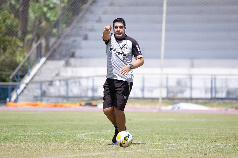 Fut. Feminino: Em projeção do próximo desafio, Erivelton Viana exalta resultado da estreia para semana de trabalhos