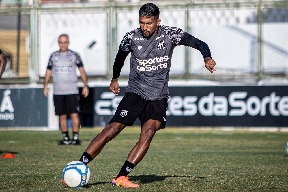 Ceará realiza mais um treino para encarar a Ponte Preta