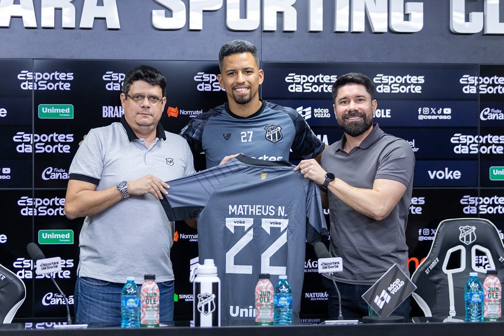 “Não pensei duas vezes em vir”, declara Matheus Nogueira em sua apresentação oficial