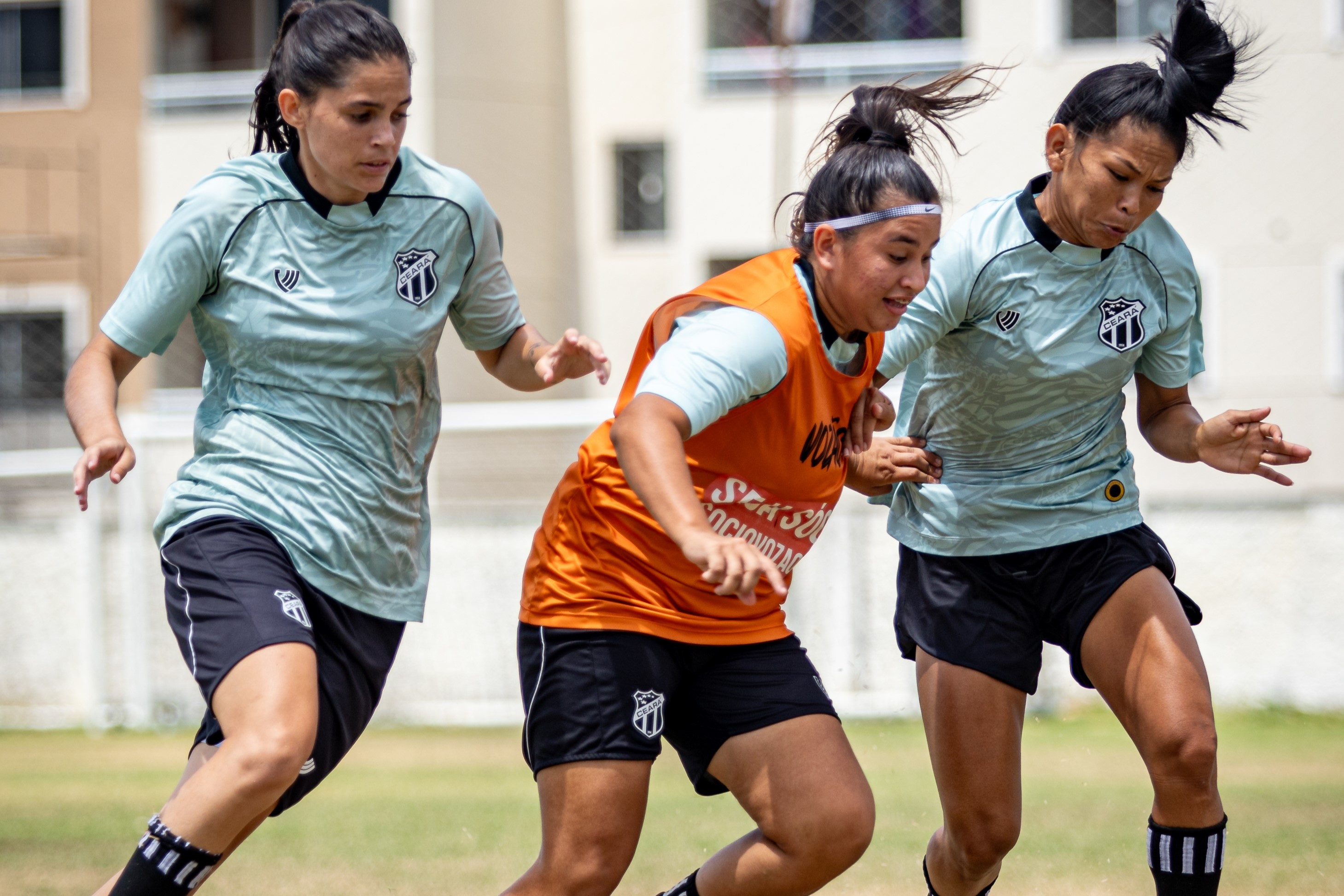 Fut. Feminino: Ceará realiza segunda atividade preparatória visando o Clássico-Rainha