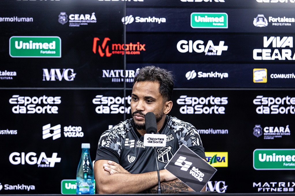 Um dos capitães do elenco, Lourenço prega respeito ao Maracanã no segundo jogo das semis: “Não tem nada resolvido ainda”