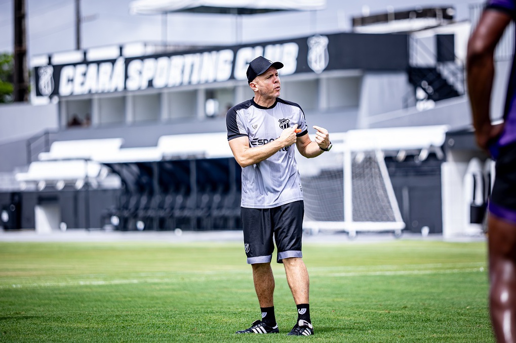 Mozart comanda mais uma atividade em Porangabuçu e Ceará dá sequência à preparação para o Clássico-Rei