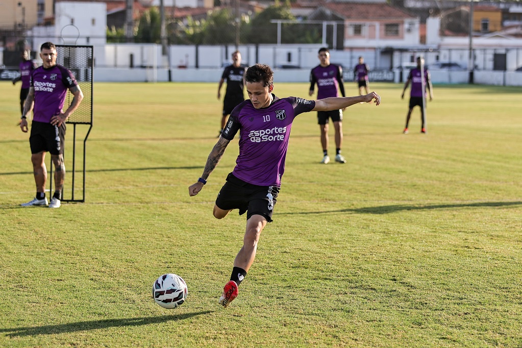 Ceará realiza treino técnico e segue em preparação para enfrentar o América/MG