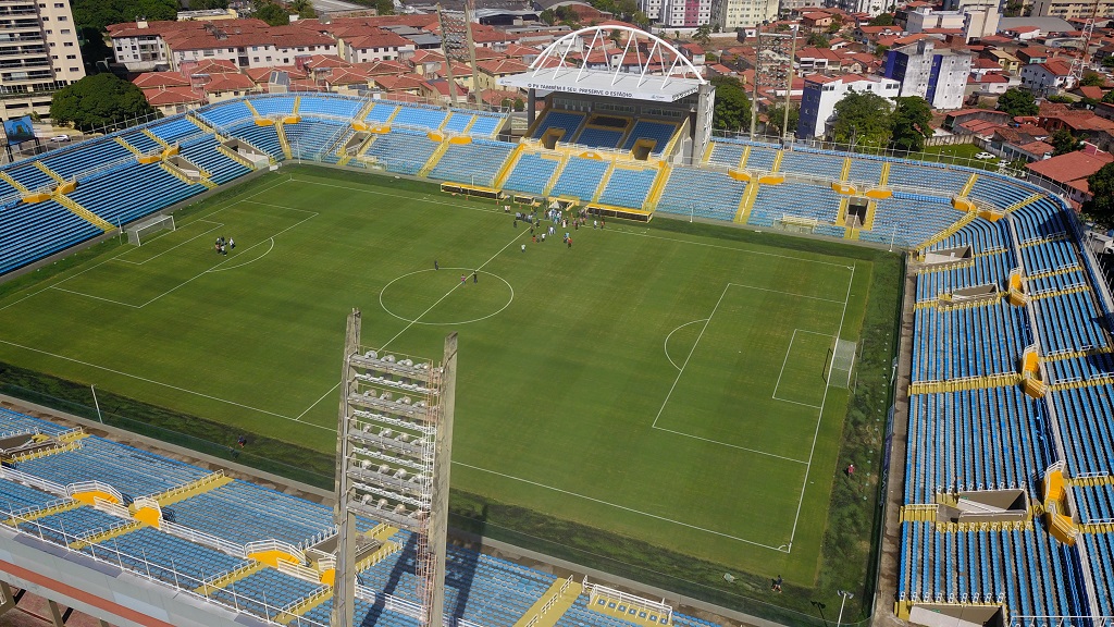 Em evento realizado pela Prefeitura Municipal, estádio Presidente Vargas é entregue, após obras estruturais