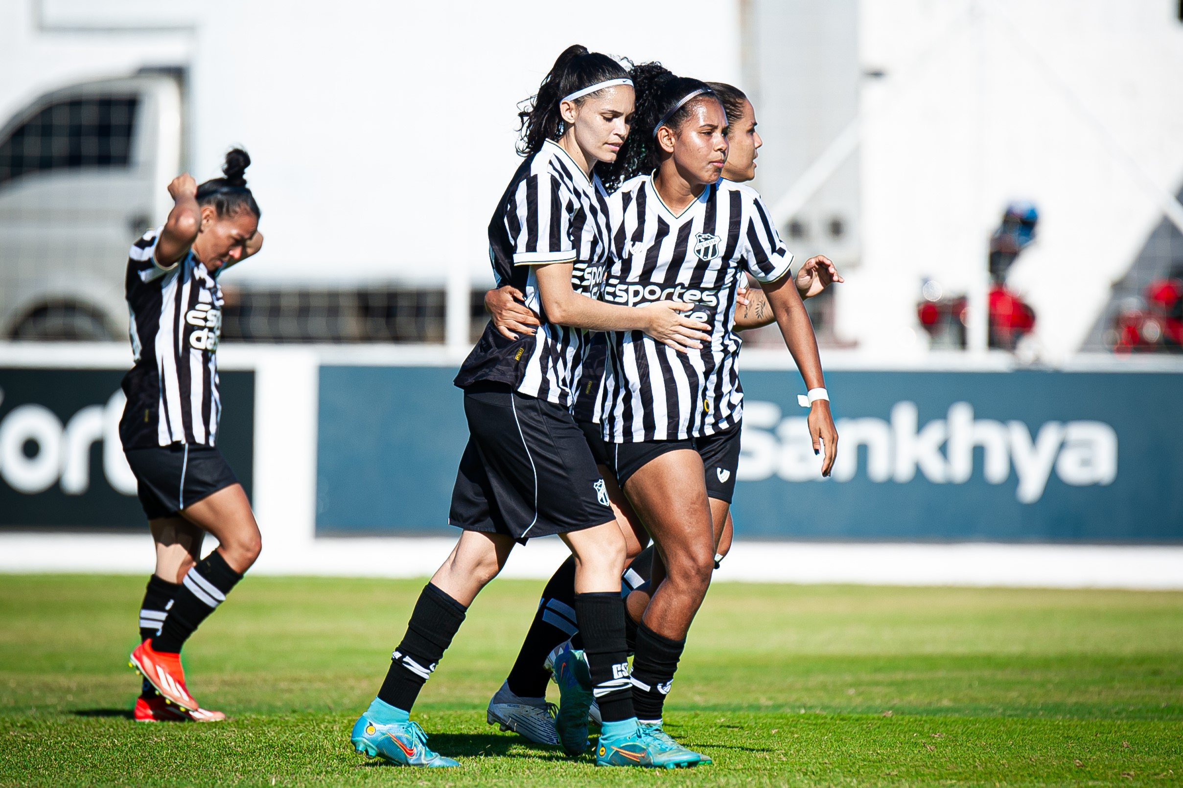 Fut. Feminino: Com hat-trick de Kayllany, Ceará vence The Blessed por 7 a 0 na estreia do Cearense