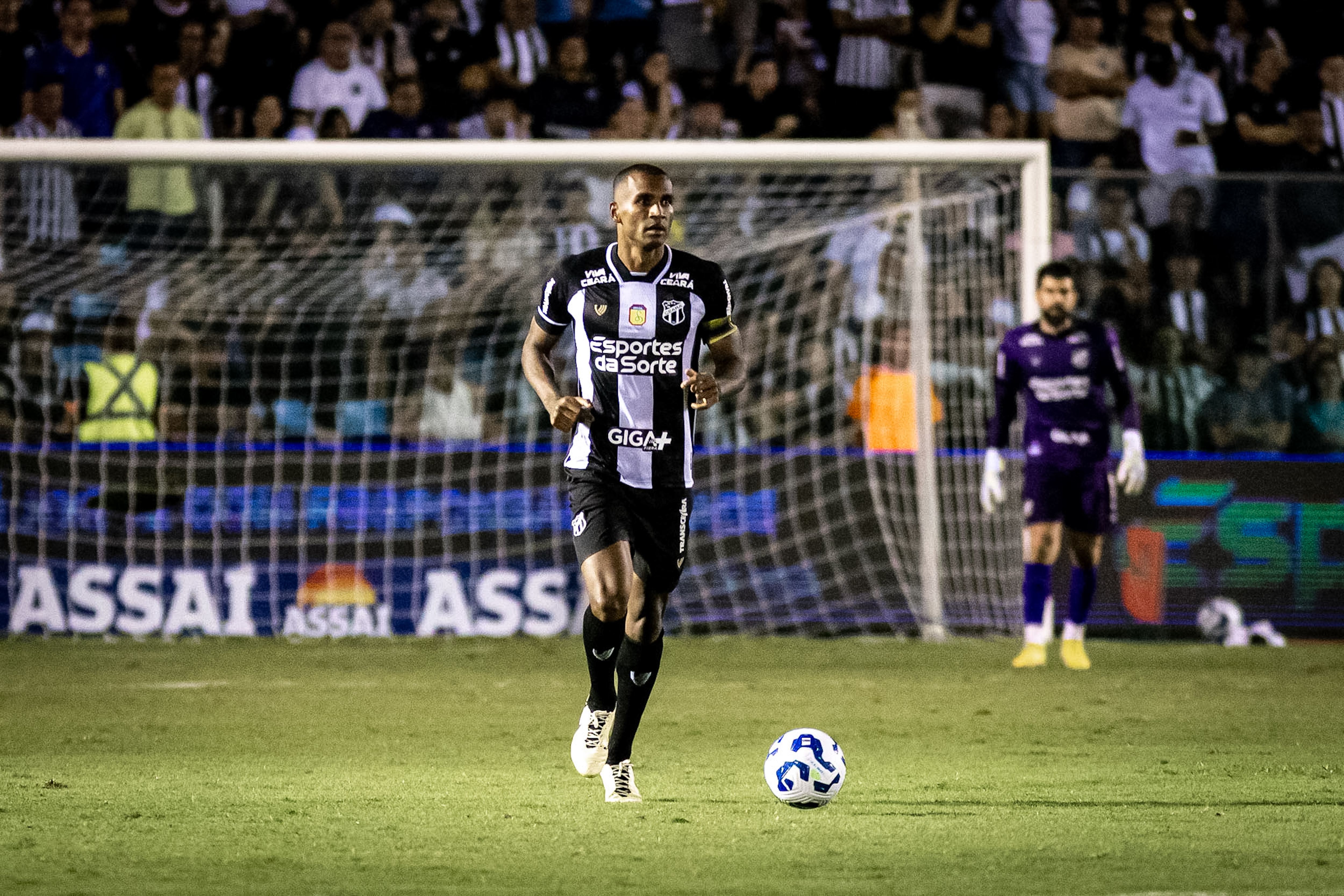 Camp. Brasileiro: Com gol de Marllon, Ceará supera Vitória por 1 a 0