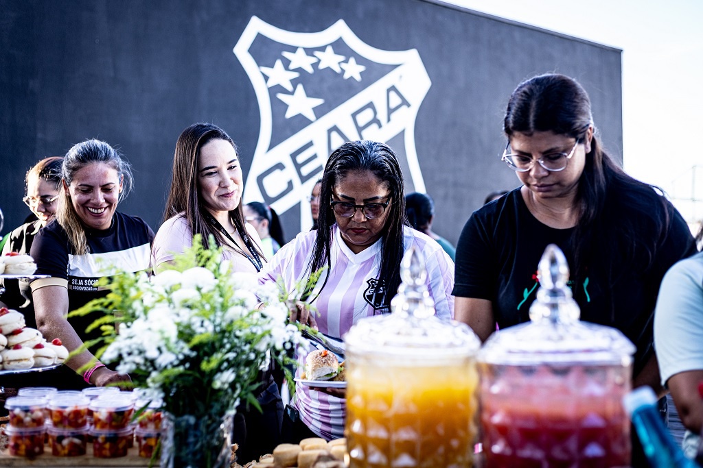 Em CAP, Ceará promove homenagem ao Dia das Mães para as colaboradoras alvinegras
