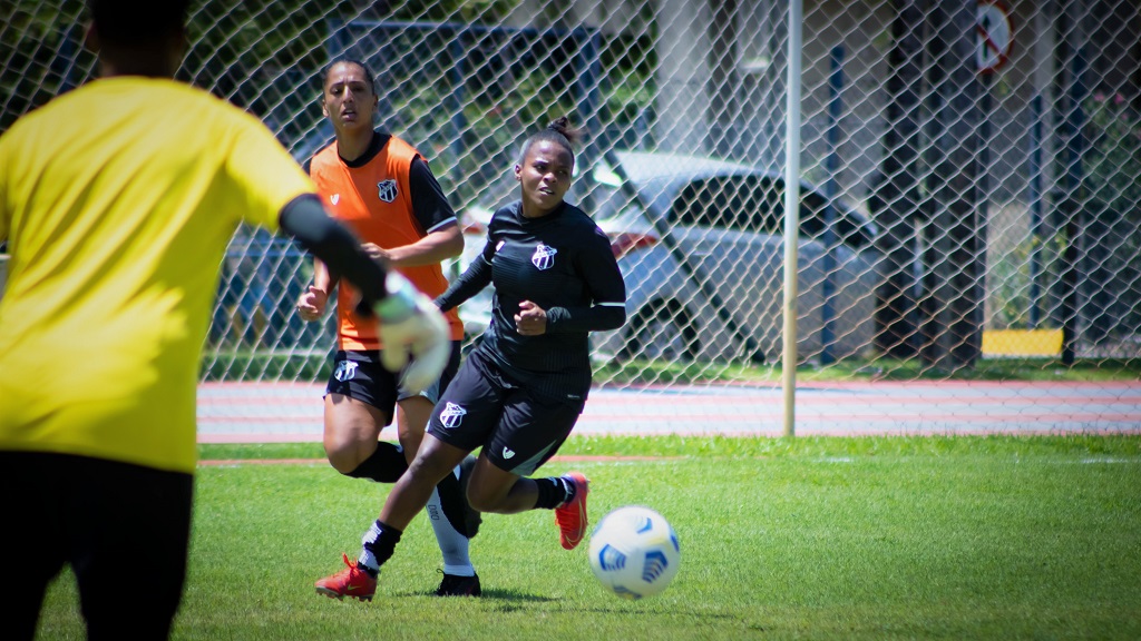 Fut. Feminino: No estádio da Unifor, elenco alvinegro realiza terceira atividade da semana de treinamentos