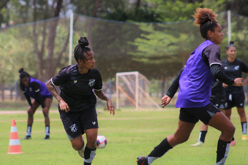 Fut. Feminino: Quatro dias antes do Clássico-Rei, Meninas do Vozão têm manhã de treinamentos no estádio da Unifor