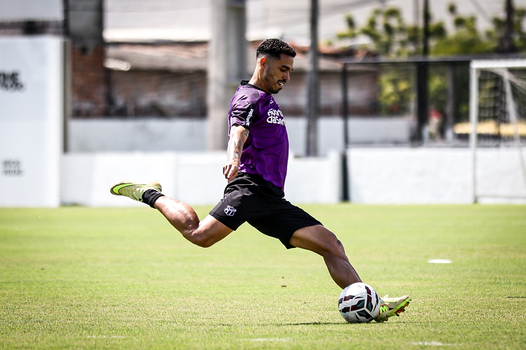 Em CAP, Ceará realiza o seu segundo treinamento para confronto com o Botafogo/SP