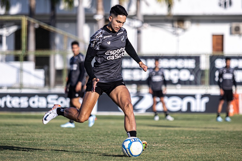 Vozão faz treino coletivo em segundo dia de atividades para encarar o Operário/PR