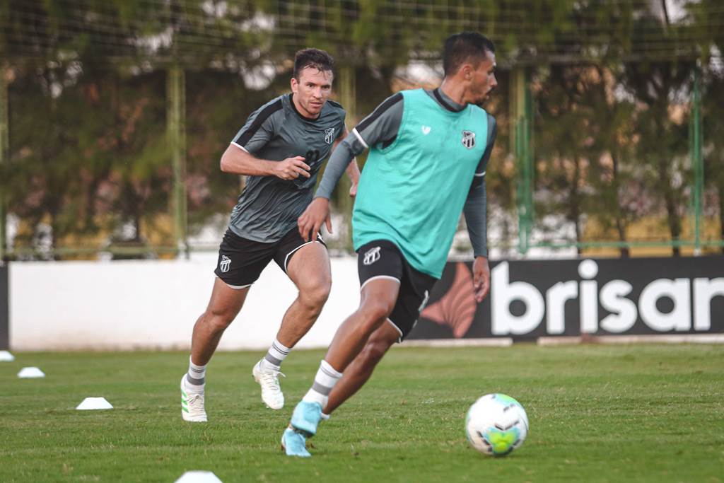 Um dia após a classificação na Copa do Brasil, Ceará se reapresenta, já de olho no Brasileirão