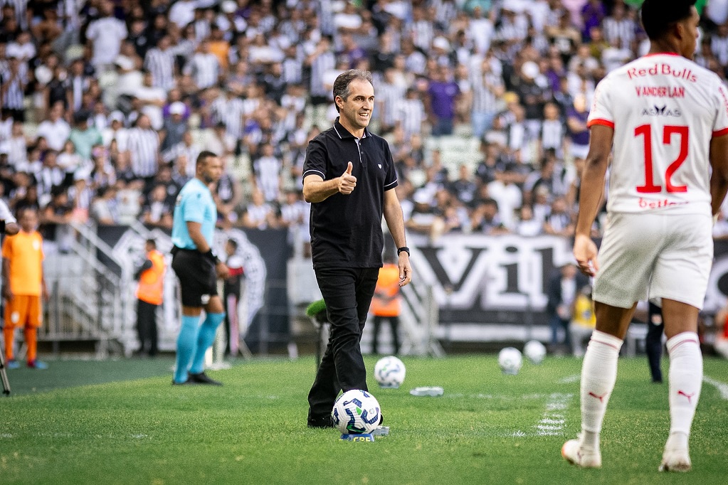Condé destaca campanha positiva na Série A, mas é cauteloso ao falar da sequência na competição: “Jogo a jogo”