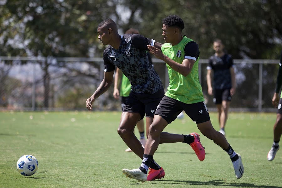 Ceará terá dois treinos pela manhã antes de partida contra o Grêmio