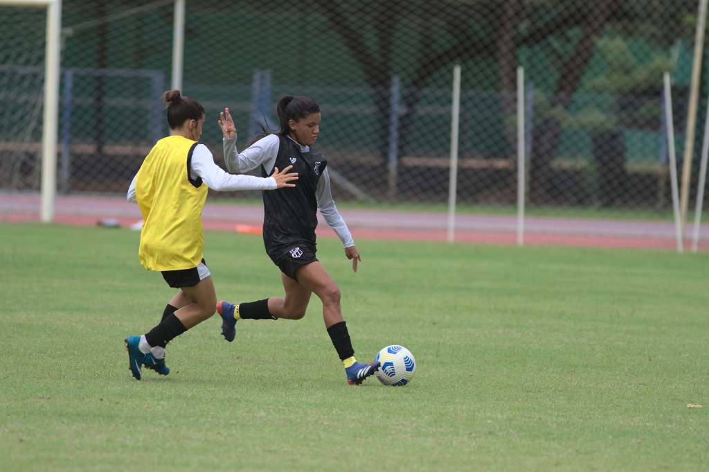 Fut. Feminino: Ceará mantém trabalhos preparatórios para o Clássico-Rainha do próximo domingo